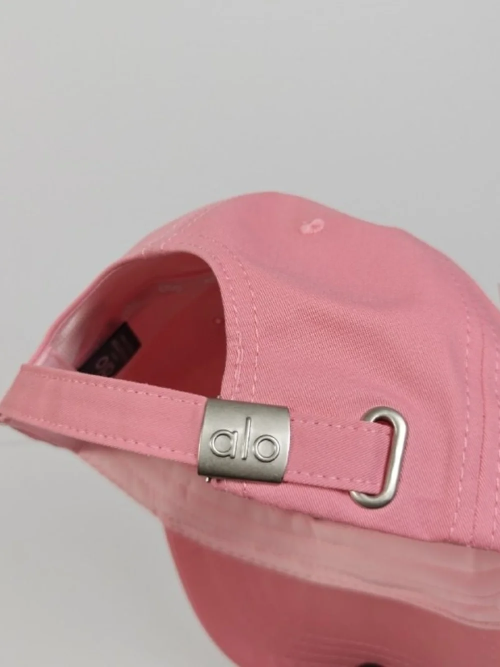 Alo Yoga Performance Off-Duty Pink Hat
